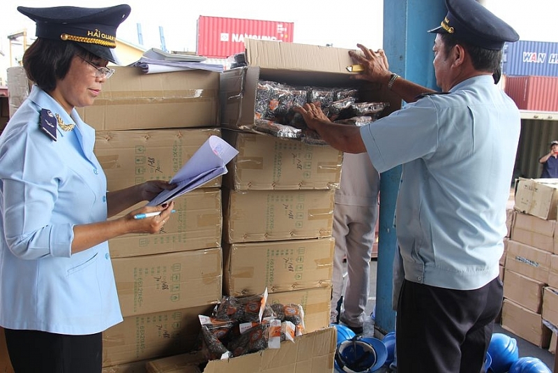 Tháng vừa qua không phát sinh điểm nóng về buôn lậu, gian lận thương mại và hàng giả